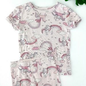 EUC Gap Pink Unicorn Rainbow Pajama Shorts and Top Set 4T